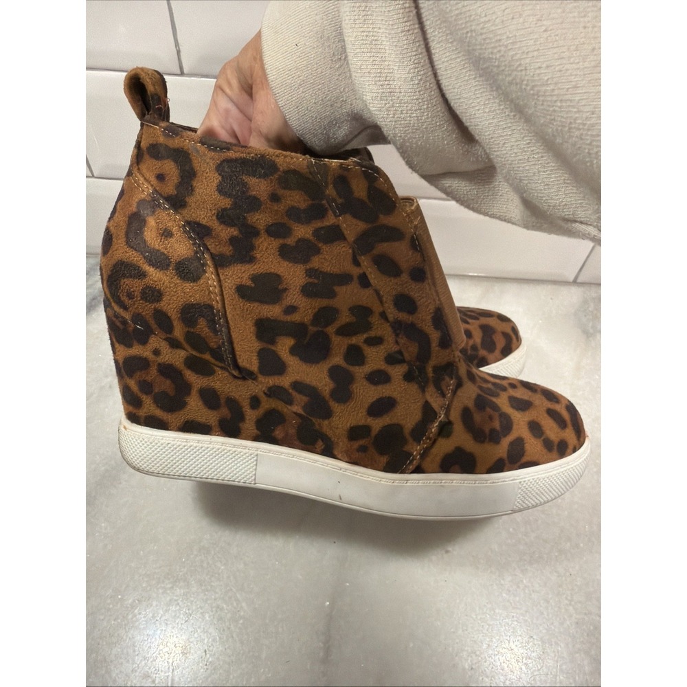 BEAST womens ankle booties brown leopard print leather upper flats zip up W9/39 - Picture 4 of 9
